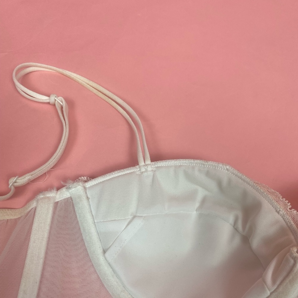 ❌SOLD-DEPOP❌ Vintage White Corset Top - Picture 6 of 6